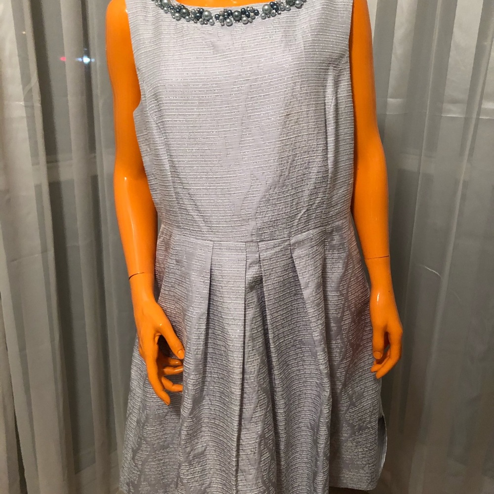 Holiday dress great for the theater or church